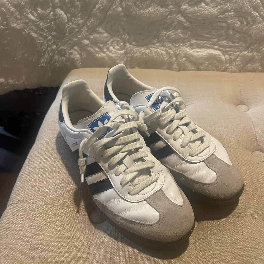 Adidas women’s sambas